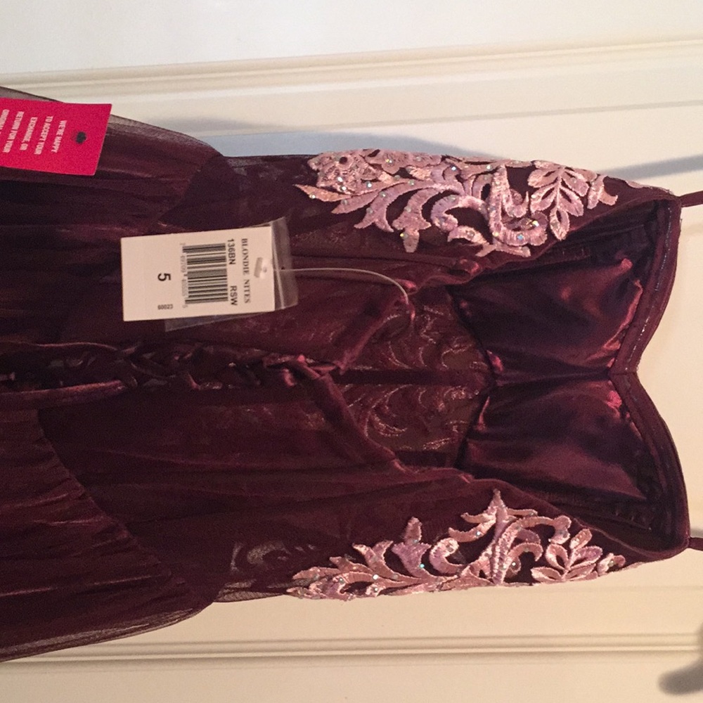 Prom Dress - Picture 3 of 7